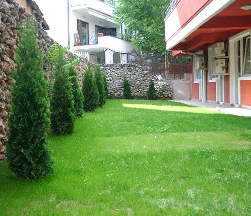 Leonardo Hotel Skopje Exteriör bild
